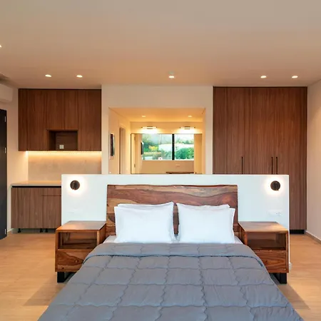 Aethrion & * Jenádi