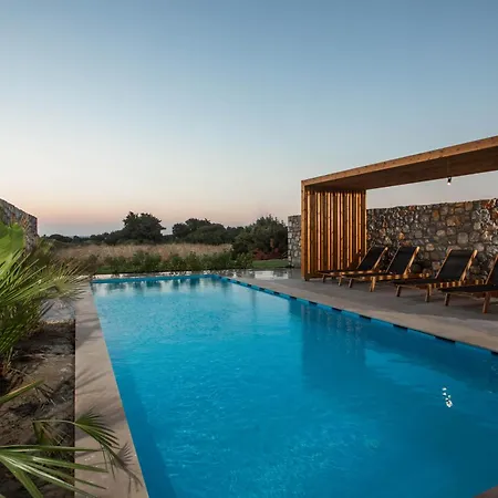Villa Aethrion & *