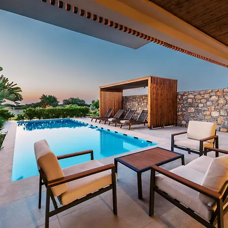 Villa Aethrion & *